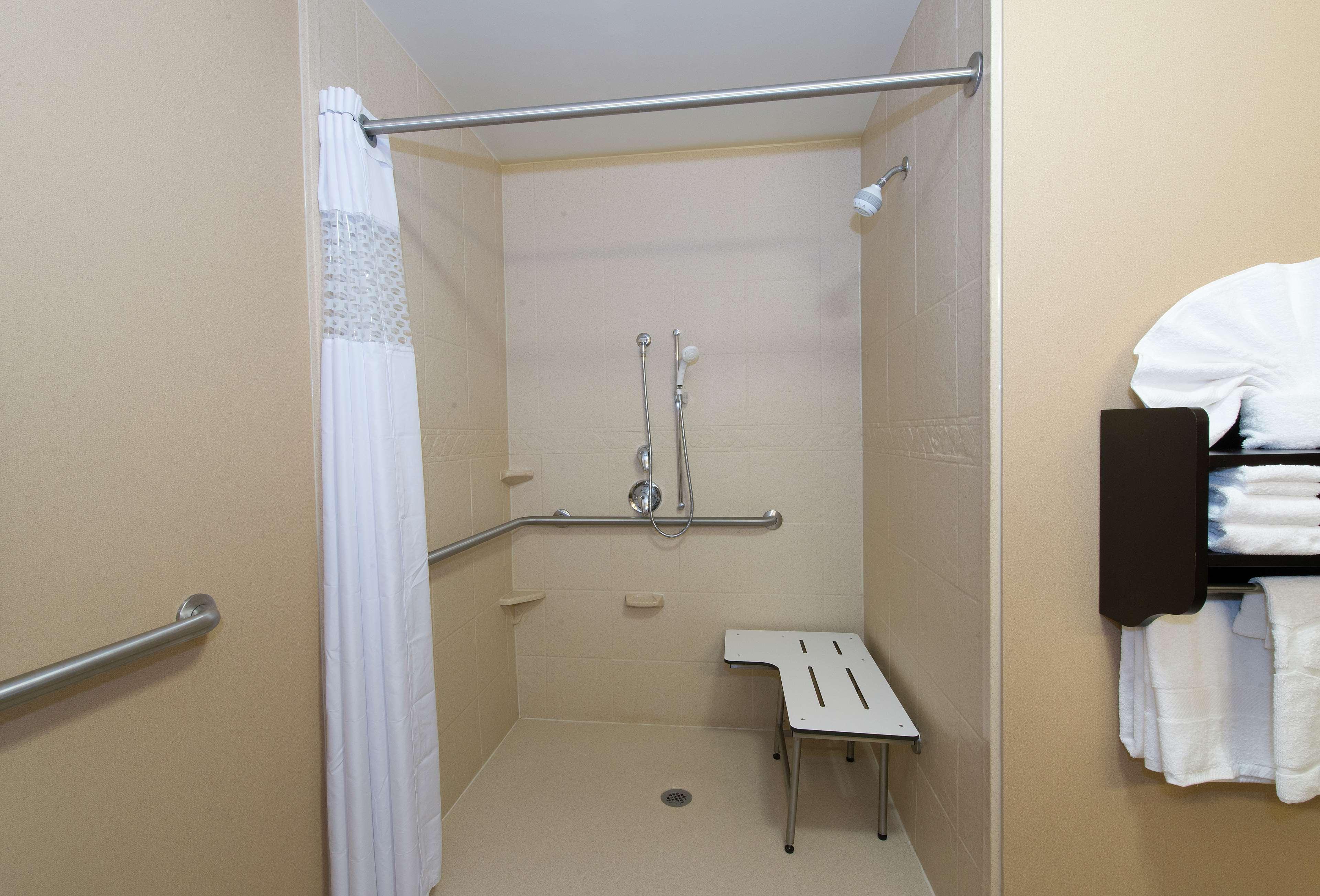 Hampton Inn & Suites Scottsboro Bagian luar foto